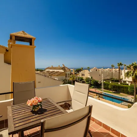 Beautiful Townhouse Walking Distance To The In Costabella, Дом отдыха *