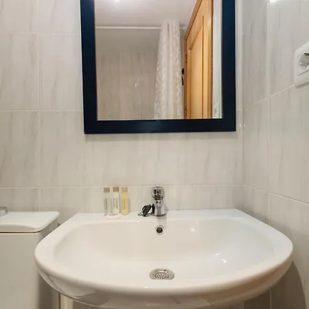 Beautiful Townhouse Walking Distance To The In Costabella, Дом отдыха *