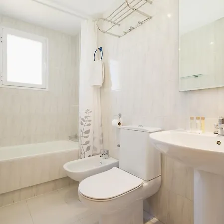 Beautiful Townhouse Walking Distance To The In Costabella, Holiday home